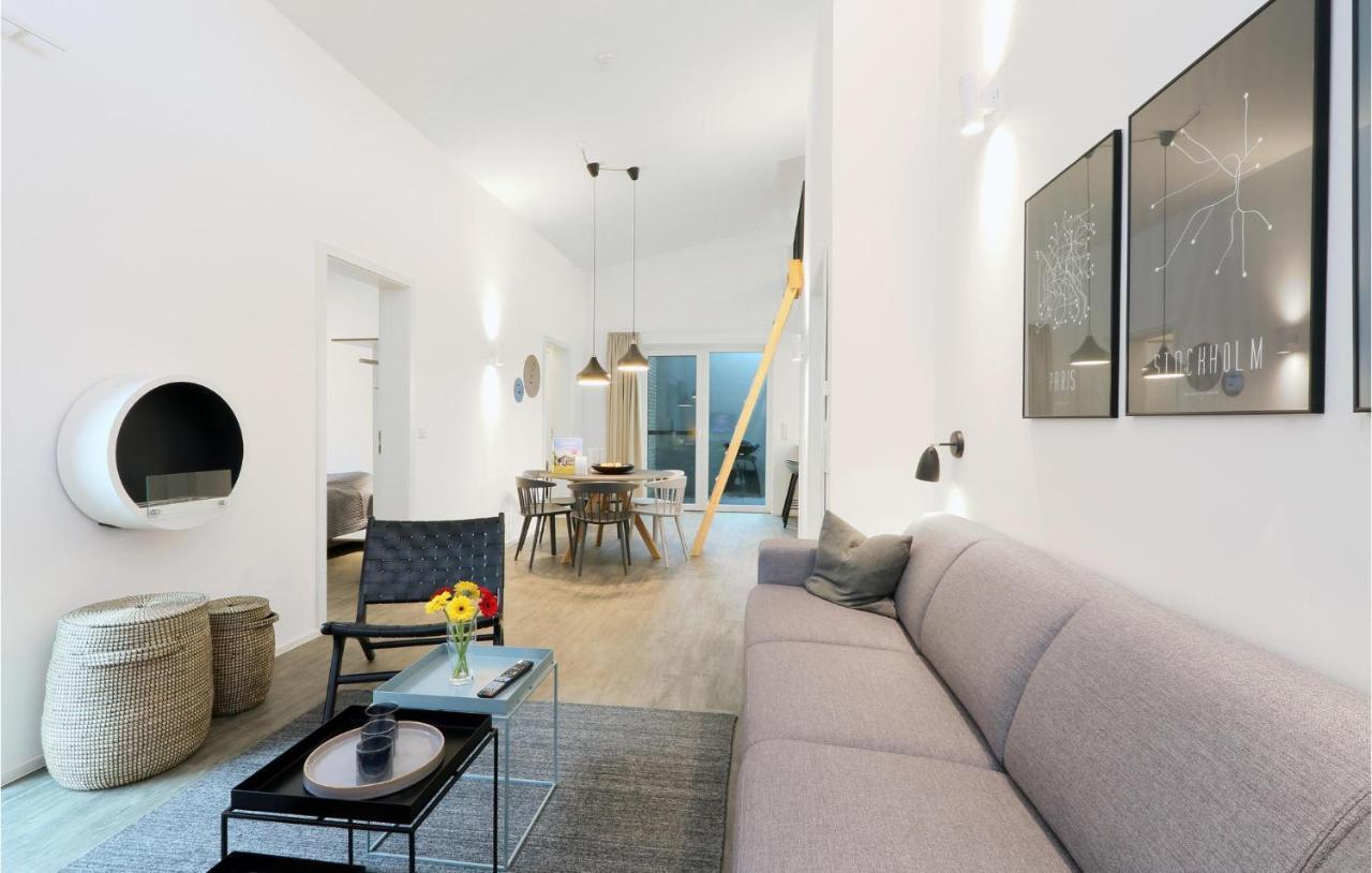 2 Bedroom Beach Front Home In Lembruch-Duemmer See エクステリア 写真