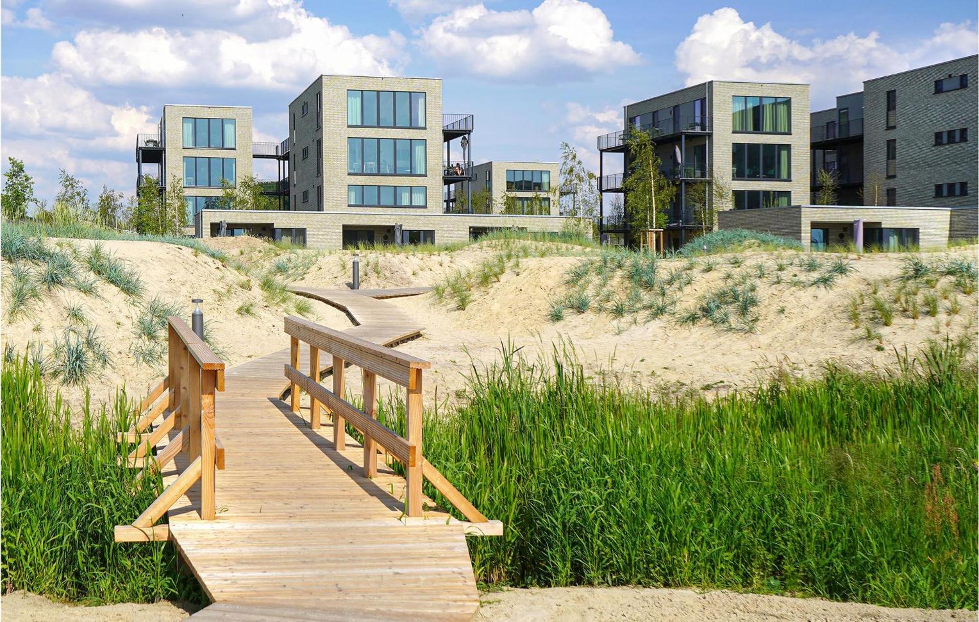 2 Bedroom Beach Front Home In Lembruch-Duemmer See エクステリア 写真