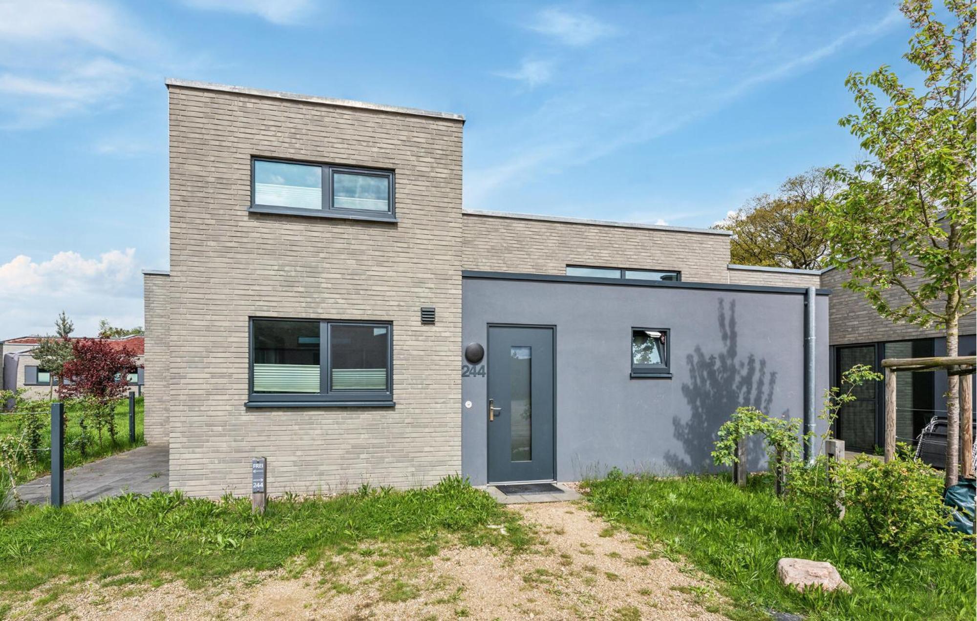 2 Bedroom Beach Front Home In Lembruch-Duemmer See エクステリア 写真